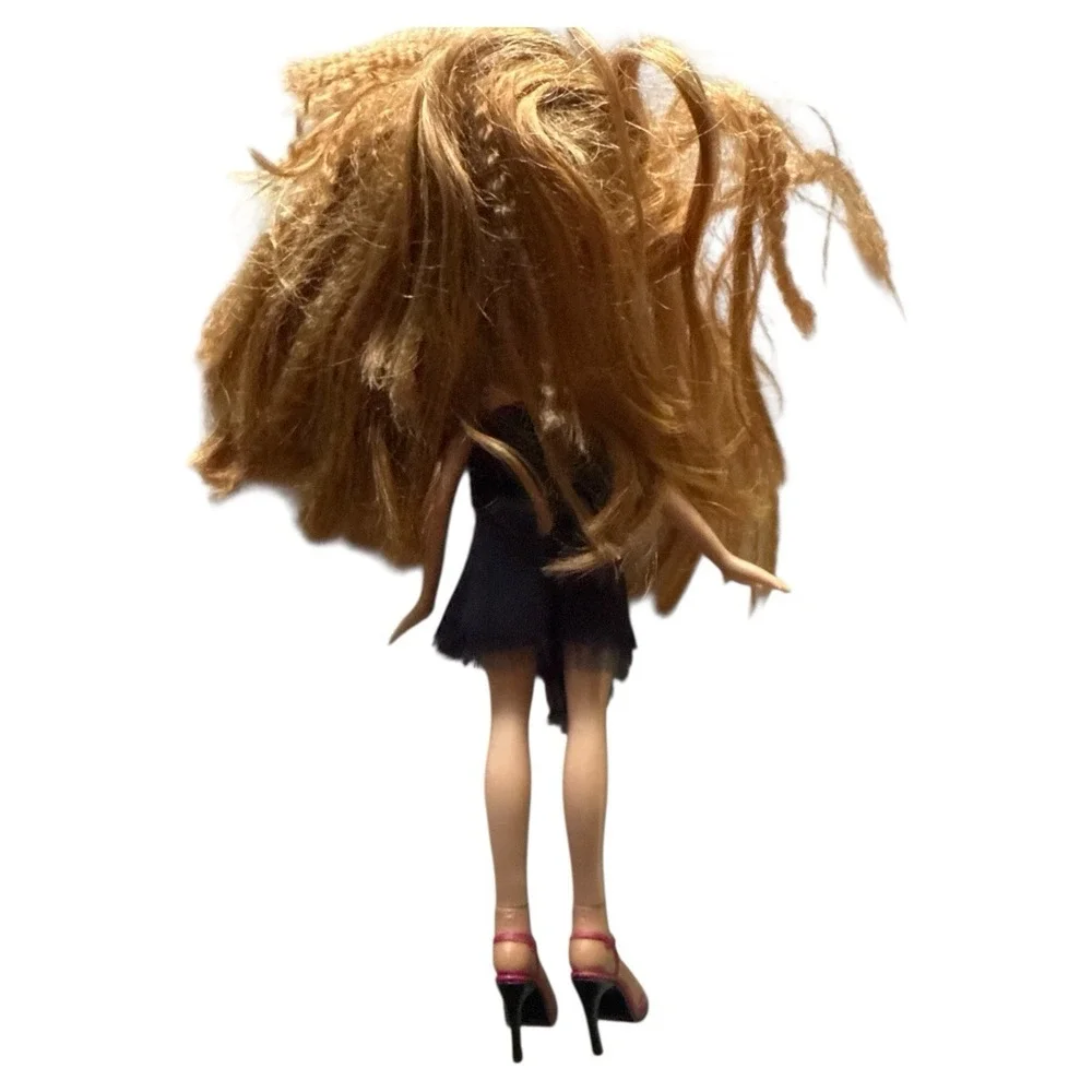 Bratz doll head